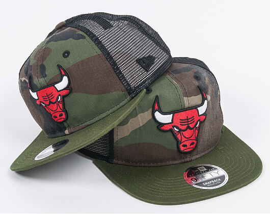 Kšiltovka New Era Trucker Washed Camo Chicago Bulls 9FIFTY Woodland Camo Snapback