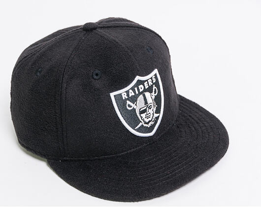 Kšiltovka New Era 59FIFTY Oakland Raiders Winter Utility Micro Fleece Official Team Colors