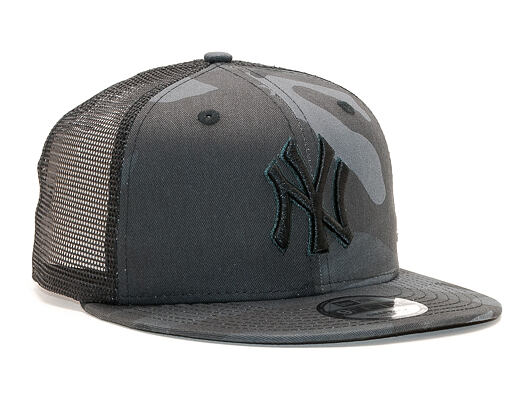 Kšiltovka New Era 9FIFTY Trucker New York Yankees Essential Marine Navy Camo/Black Snapback