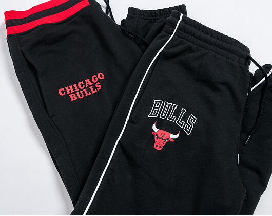 Tepláky New Era Chicago Bulls Stripe Pining Jogger Black