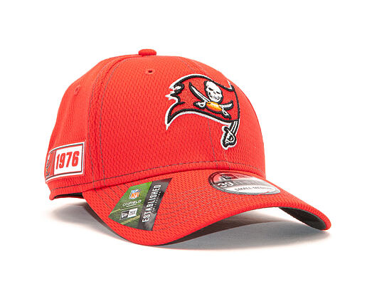 Kšiltovka New Era 39THIRTY NFL Tampa Bay Buccaneers ONF19 Sideline OTC