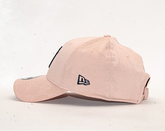 Kšiltovka New Era 9FORTY Engineered Plus New York Yankees Blush Sky Pink / Navy Strapback