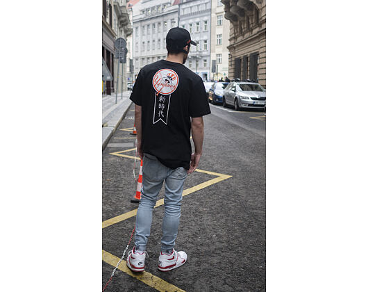 Triko New Era New York Yankees Far East Black