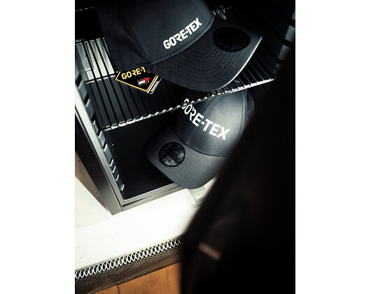 Kšiltovka New Era 9FORTY Goretex Black/White