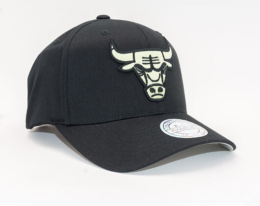 Kšiltovka Mitchell & Ness Chicago Bulls 622 Black/Mint 110