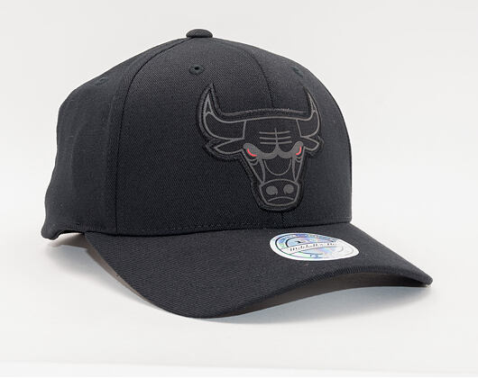 Kšiltovka Mitchell & Ness Chicago Bulls 615 Black Siege