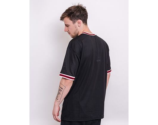 Triko New Era NBA Oversized Applique Tee Chicago Bulls Black