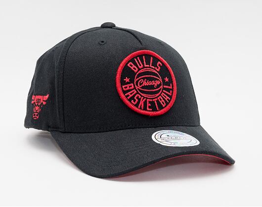 Kšiltovka Mitchell & Ness Chicago Bulls Black Vision High Crown Pinch Panel 110 Snapback