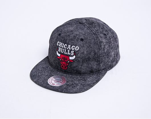 Kšiltovka Mitchell & Ness Rise Snapback Chicago Bulls Black