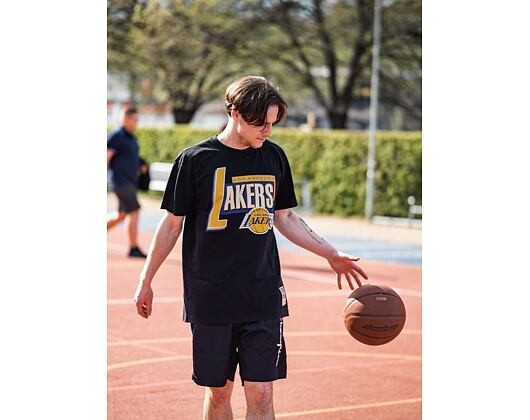 Triko Mitchell & Ness Los Angeles Lakers Center Circle SSTEINTL930 Washed Black