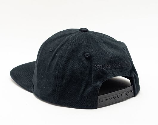 Kšiltovka Mitchell & Ness CHAMPIONS DEADSTOCK MIAMI HEAT BLACK 6MSSS21HW045-MHEBLCK