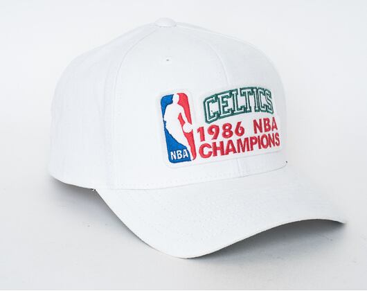 Kšiltovka Mitchell & Ness NBA Champions Pro Crown Boston Celtics White
