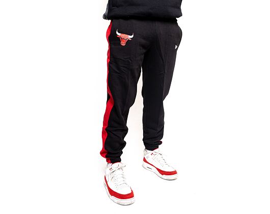 Tepláky New Era NBA Team Logo Joggers Chicago Bulls Black