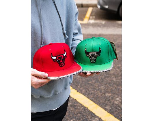 Kšiltovka Mitchell & Ness Chicago Bulls Day 3 Snapback Red / White