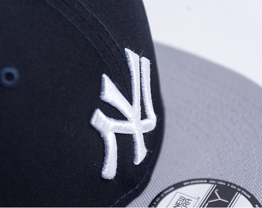 Kšiltovka New Era 9FIFTY MLB Team Arch New York Yankees Snapback Team Color