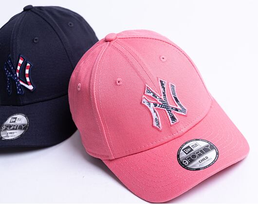 Dětská kšiltovka New Era 9FORTY Kids MLB Wild Camo New York Yankees Strapback Pink