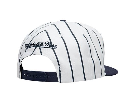 Kšiltovka Mitchell & Ness NCAA Retro Pinstripe Snapback Georgetown University White