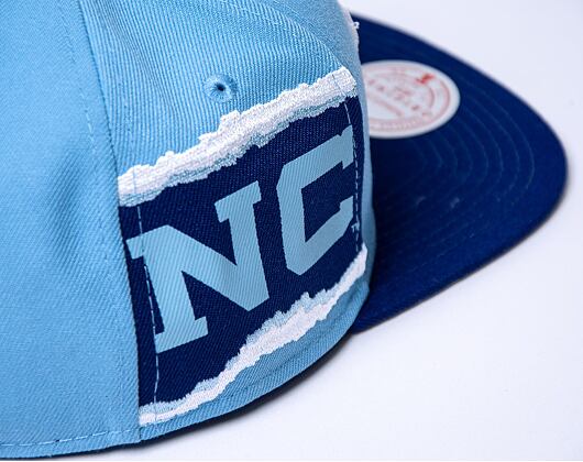 Kšiltovka Mitchell & Ness Jumbotron Snapback University Of North Carolina Navy / Light Blue