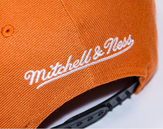 Kšiltovka Mitchell & Ness LOGO BILL SNAPBACK University Of Texas At Austin Orange / Black