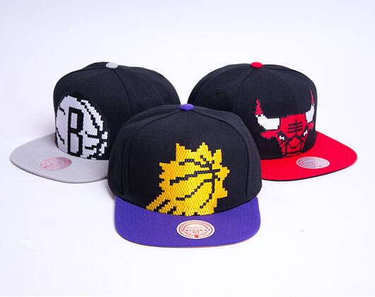 Kšiltovka Mitchell & Ness 8 BIT XL SNAPBACK PHOENIX SUNS Black