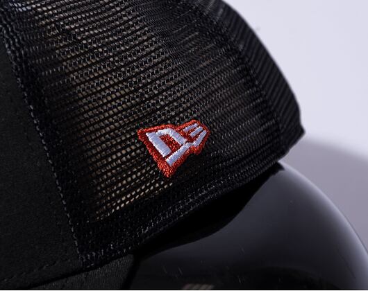 Kšiltovka New Era 9FORTY A-Frame Trucker Sign Black / Scarlet