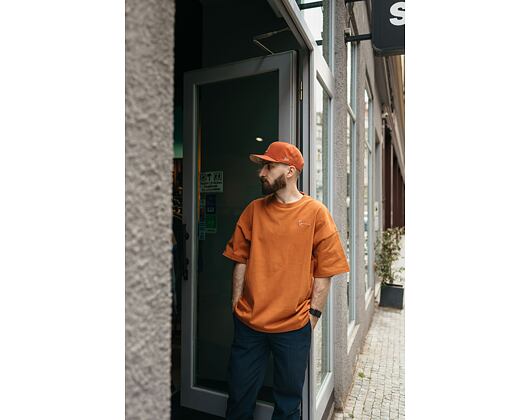 Triko Karl Kani Chest Signature Heavy Jersey OS Tee cognac