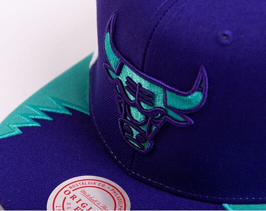 Kšiltovka Mitchell & Ness NBA Day 5 Snapback Chicago Bulls Purple