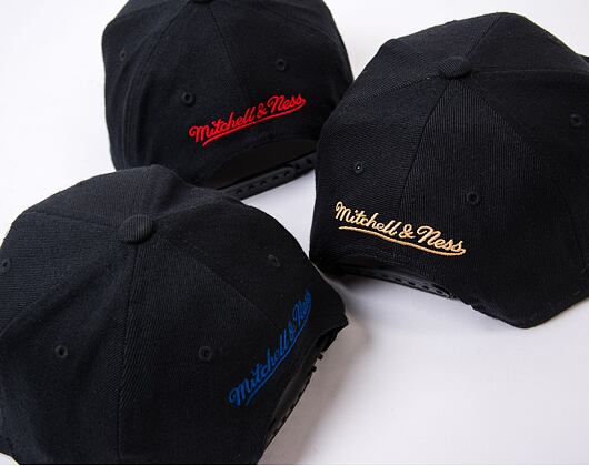 Kšiltovka Mitchell & Ness NHL Letterman Type Classic Red Red Wings Black