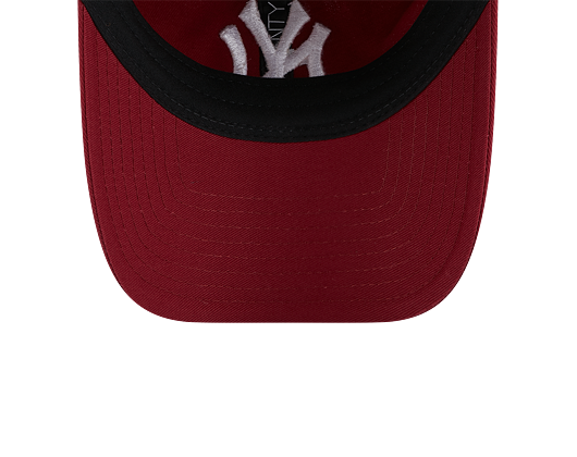 Kšiltovka New Era 9TWENTY MLB League Essential New York Yankees Cardinal / Optic White