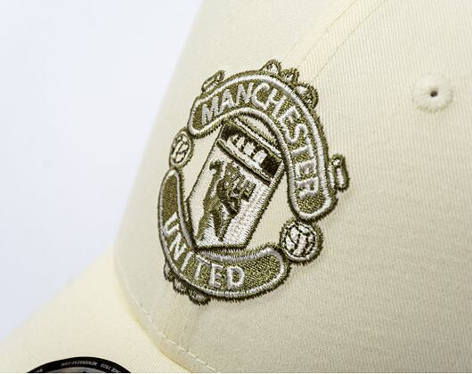 Kšiltovka New Era 9FORTY Seasonal Manchester United FC Off White / New Olive