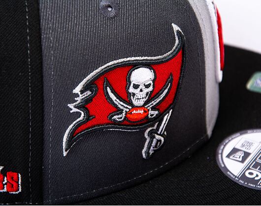 Kšiltovka New Era 9FIFTY NFL Sideline 23 Tampa Bay Buccaneers Graphite