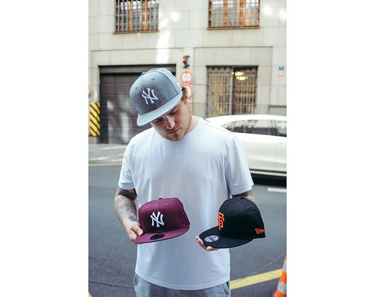 Kšiltovka New Era 9FIFTY MLB Color New York Yankees Snapback Maroon