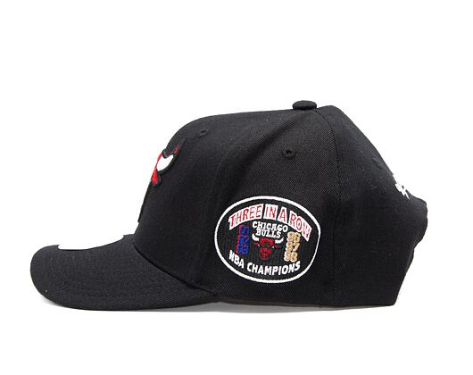 Kšiltovka Mitchell & Ness NBA Home Town Classic Red Chicago Bulls Black
