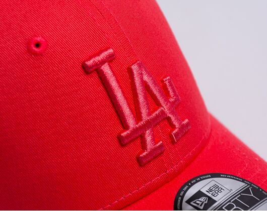 Kšiltovka New Era 9FORTY MLB League Essential Los Angeles Dodgers Lava Red / Lava Red