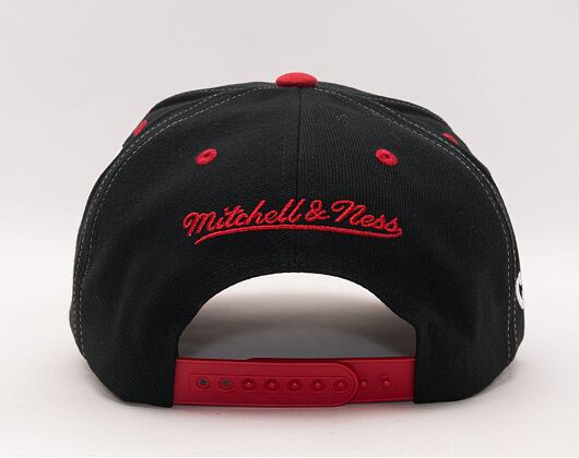 Kšiltovka Mitchell & Ness Overbite Pro Snapback Chicago Bulls Black