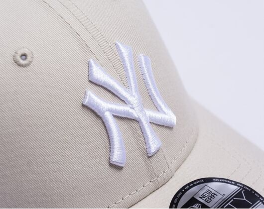 Kšiltovka New Era - MLB Essential 9FORTY - NY Yankees - Stone / White