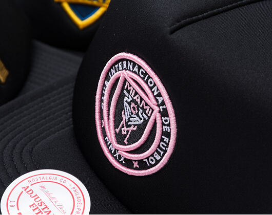 Kšiltovka Mitchell & Ness - Evergreen Trucker - Inter Miami Cf - Black