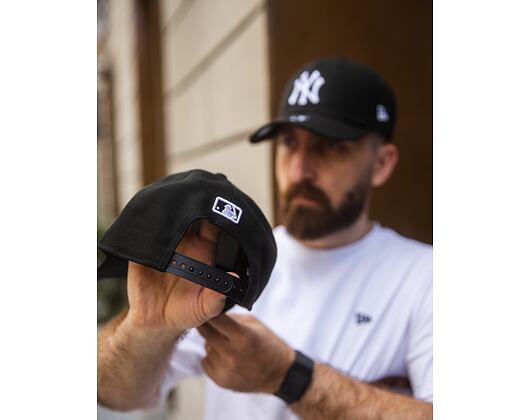 Kšiltovka New Era - MLB Seasonal 9FORTY M-CROWN - NY Yankees - Black