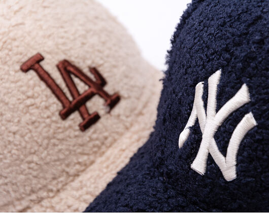 Kšiltovka New Era - MLB Borg Teddy Fleece 9FORTY - NY Yankees - Navy