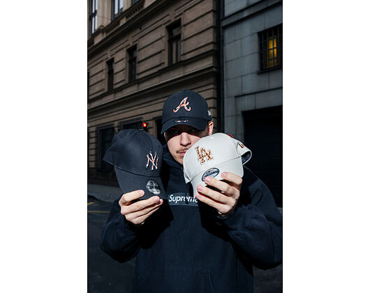 Kšiltovka New Era - Animal Pack 9FORTY MLB Faux Pony Cow Infill - Atlanta Braves