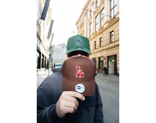 Kšiltovka New Era - MLB Outline Script 9FORTY A-Frame - LA Dodgers - Chestnut Brown