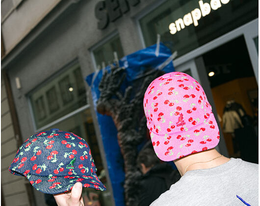 Kšiltovka Kangol - Tropic Cherry Spacecap - Bright Fuchsia