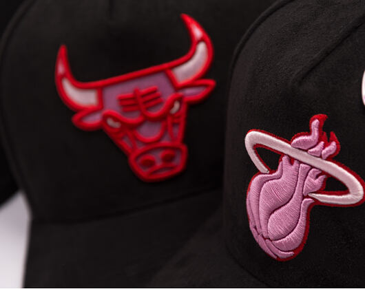 Kšiltovka Mitchell & Ness - All Heart - NBA - Miami Heat - Black