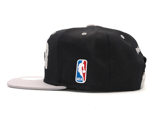 Kšiltovka Mitchell & Ness Team Arch 2 Tone Snapback San Antonio Spurs Black / Grey