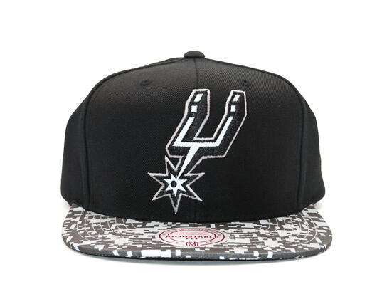 Kšiltovka Mitchell & Ness Digi Camo San Antonio Spurs Black Snapback