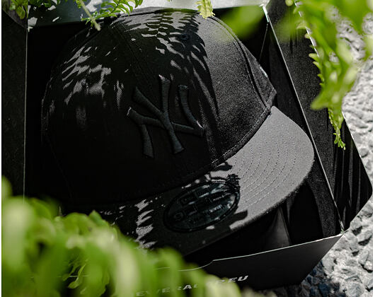 Kšiltovka New Era 9FIFTY MLB New York Yankees Snapback Black / Black