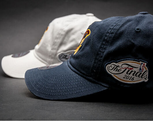 Kšiltovka Mitchell & Ness Championship Cleveland Cavaliers Navy Strapback