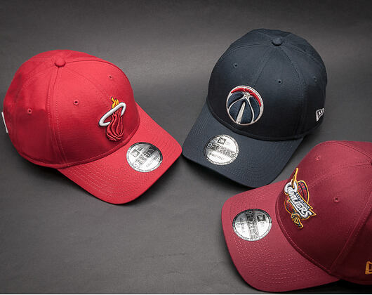 Kšiltovka New Era Team Cleveland Cavaliers Red 9FORTY Strapback