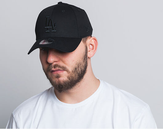 Kšiltovka New Era - MLB Essential 39THIRTY - LA Dodgers - Black