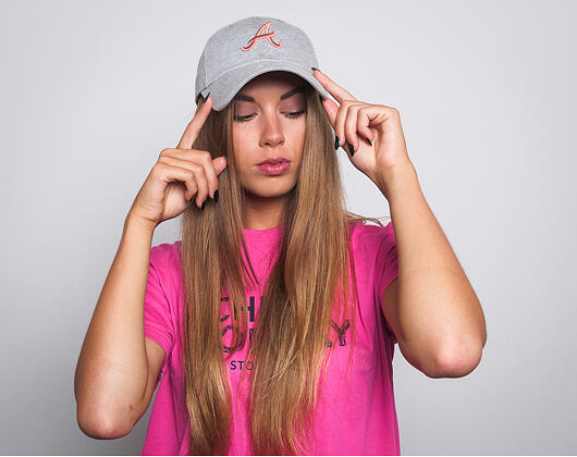 Dámská Kšiltovka New Era Jersey Essential Atlanta Braves 9FORTY Gray/Blush Strapback